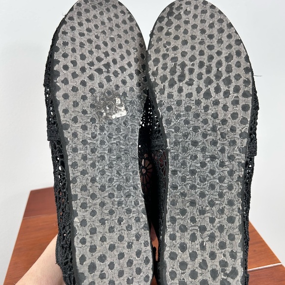 Toms black Moroccan Crochet Classic Slip-on Shoe, 10, suede insole Summer NEW - Picture 7 of 7